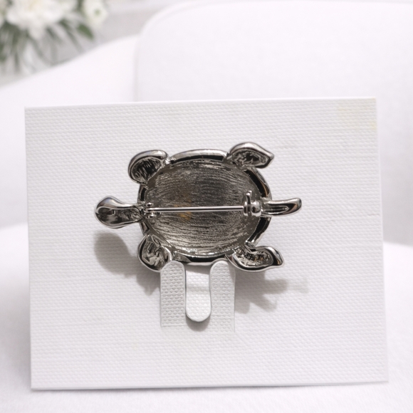 Turtle Brooch with Amber and Brown Enamel - Picture 2 of 2